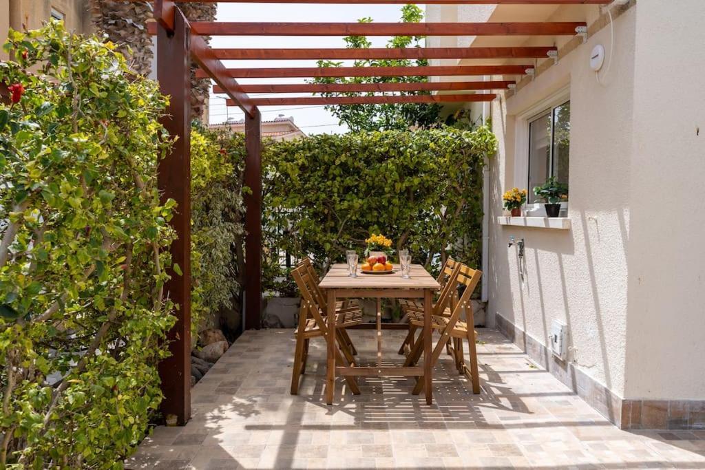 Cozy Nerina Cottage At Harbour Pafos Dış mekan fotoğraf