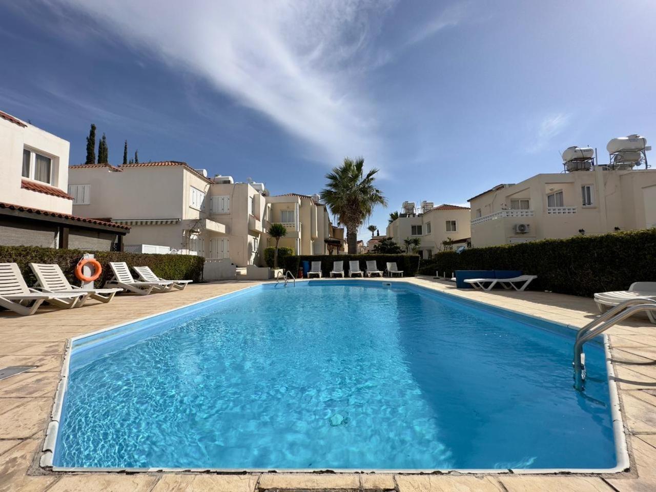 Cozy Nerina Cottage At Harbour Pafos Dış mekan fotoğraf